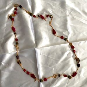 Kendra Scott necklace